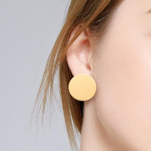 Load image into Gallery viewer, Simple fashion gold color Silver plated geometric big round Clip earrings for women fashion big hollow Ear clip jewelry
